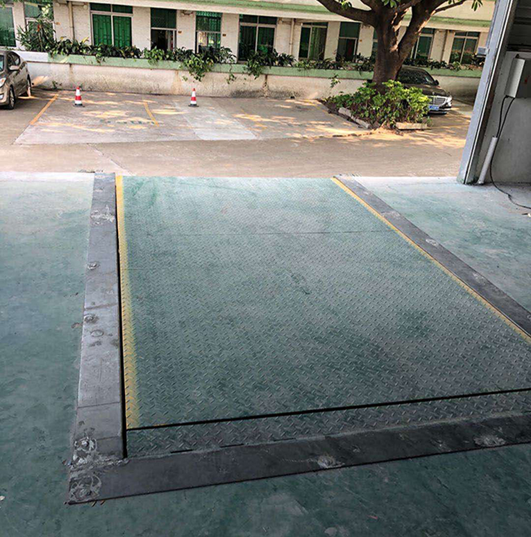 Boarding bridge Boarding bridge